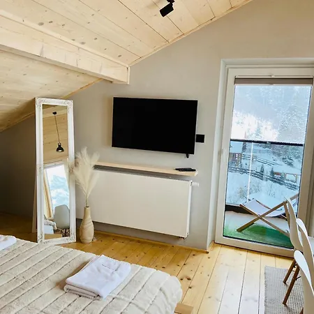 Widoknastok * 코르비에로프